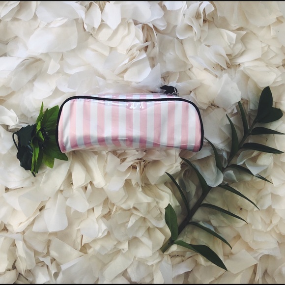 Victoria’s Secret Makeup Bag - Picture 2 of 4
